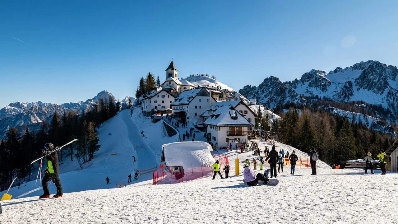 Skirejse til Sestriere i Italien